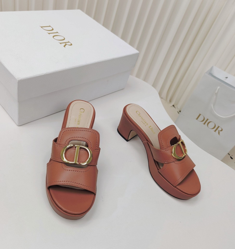 ch**an D*or slippers